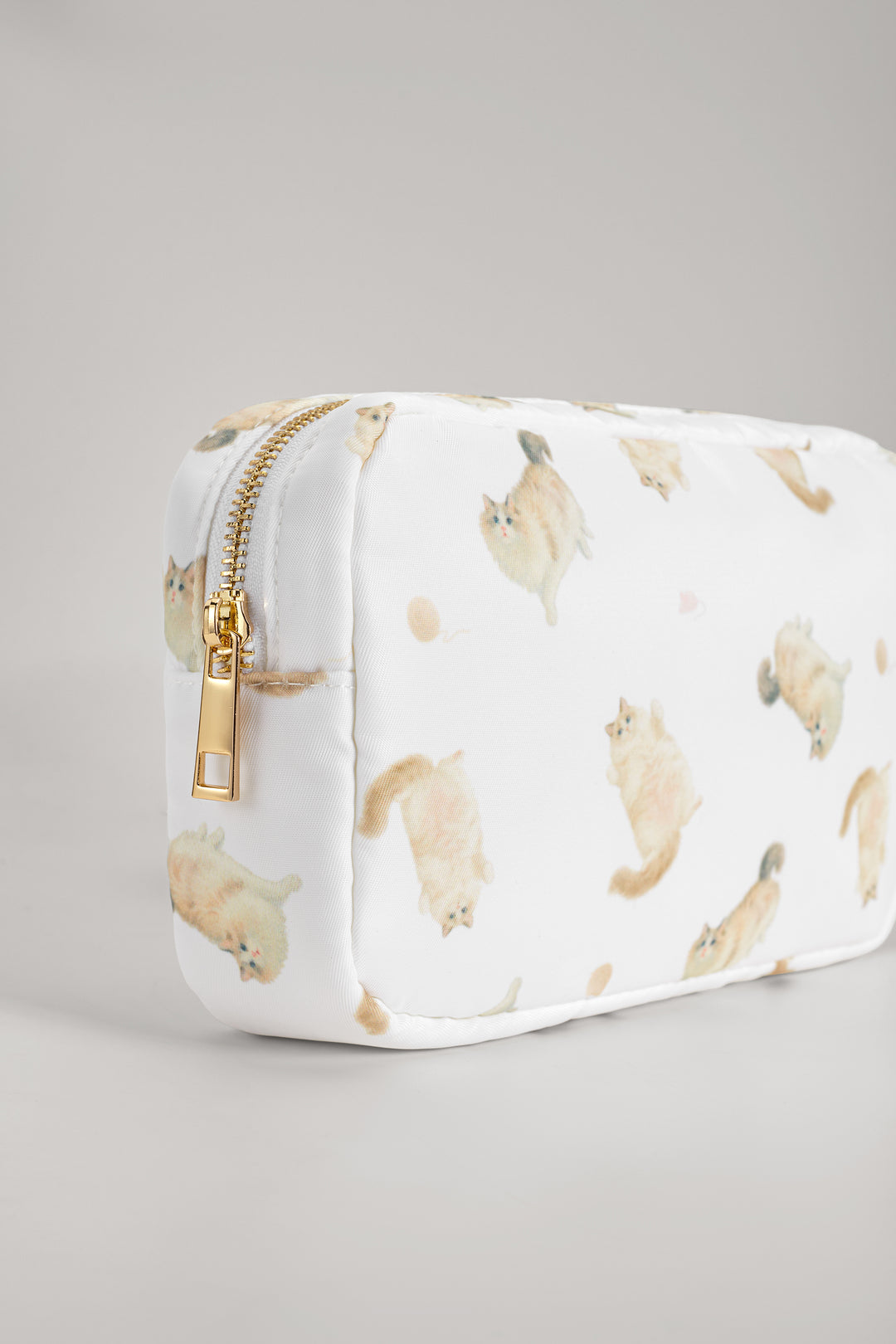 Dreamy Ragdoll Makeup Pouch